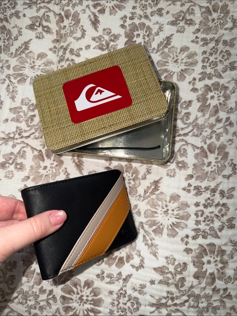 Quiksilver Men's Card Holder Wallet in Black, Tan & Cream